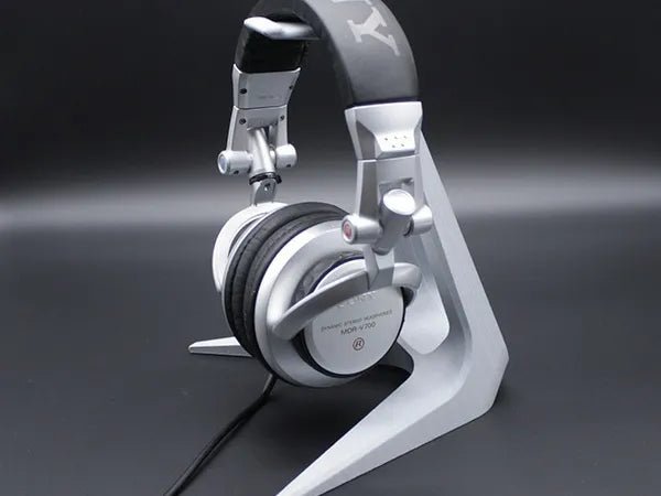 Apex Geometric Headset Throne - Haven Prints